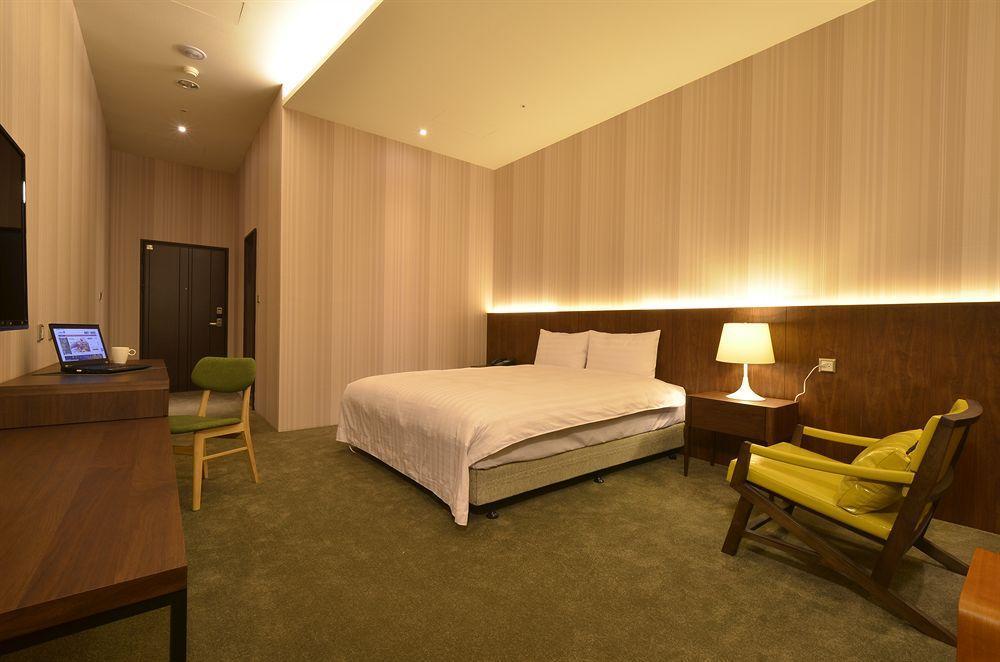 Airline Inn Green Park Way Taichung Exterior photo