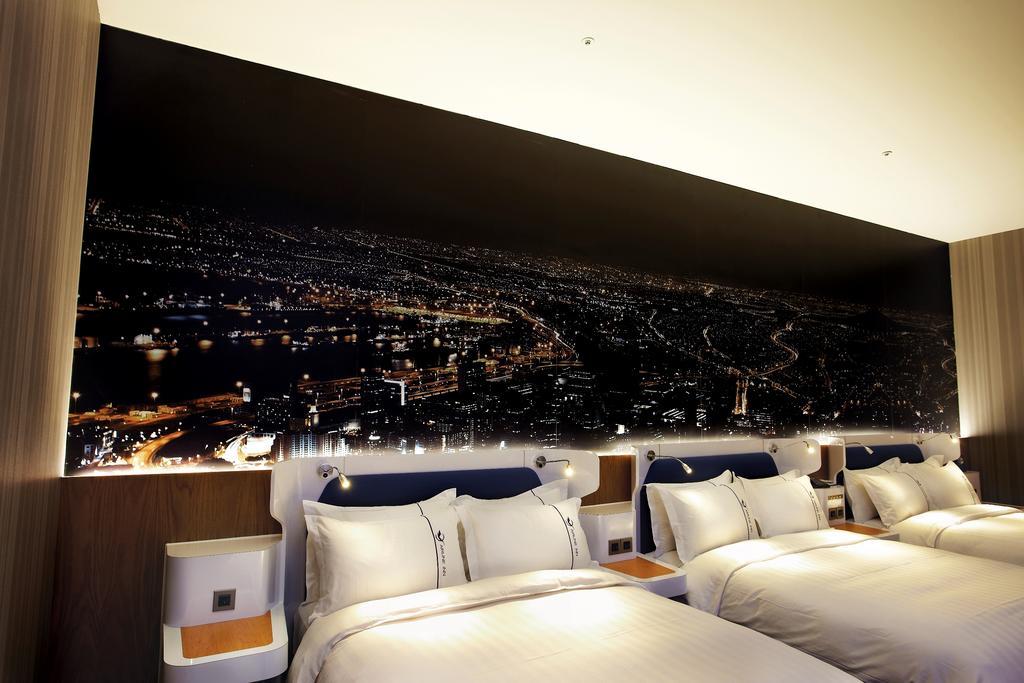 Airline Inn Green Park Way Taichung Exterior photo