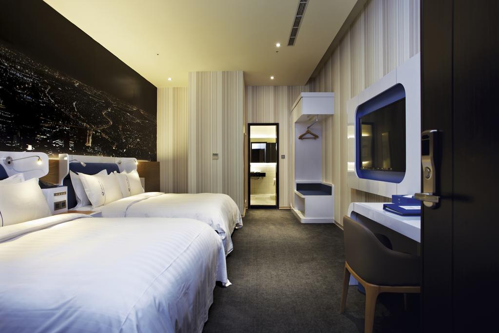 Airline Inn Green Park Way Taichung Exterior photo