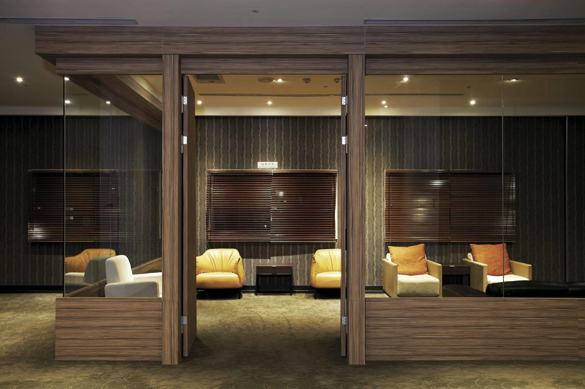 Airline Inn Green Park Way Taichung Exterior photo